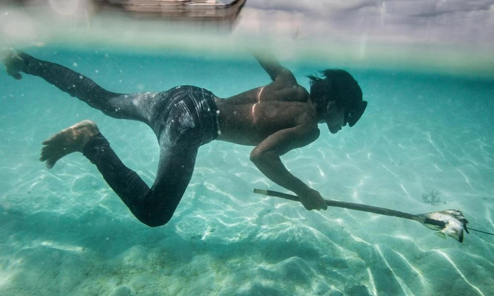 Μπαζάου: Οι άνθρωποι που ζουν κάτω από την θάλασσα σαν νομάδες